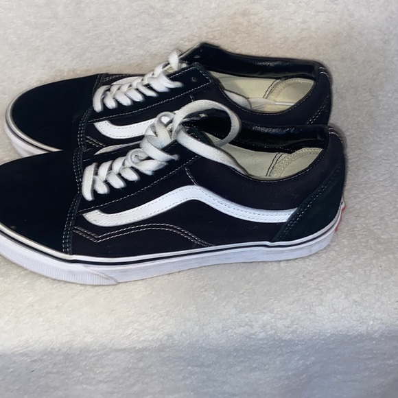 Vans - Picture 3 of 5